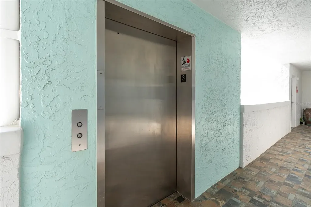 403 Gulf Way St Pete Beach FL 33706