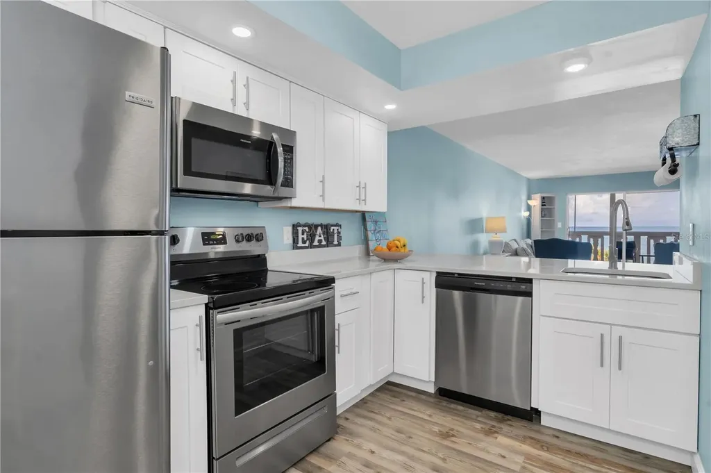 403 Gulf Way St Pete Beach FL 33706