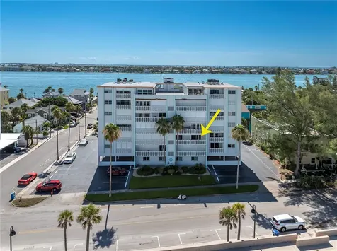 403 Gulf Way St Pete Beach FL 33706