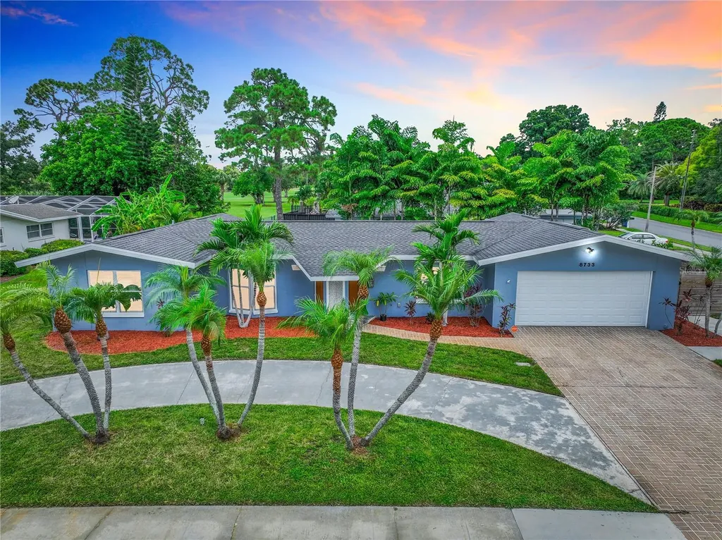 8733 Hershey Lane Seminole FL 33777
