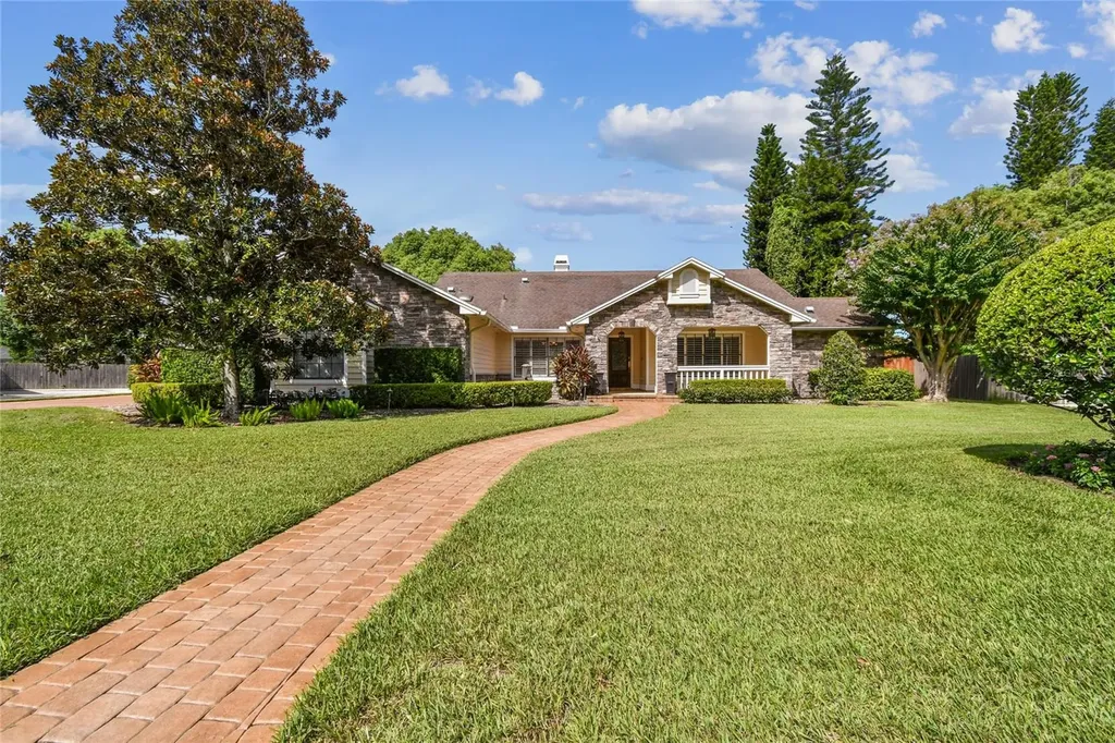 208 N Chase Court Altamonte Springs FL 32714