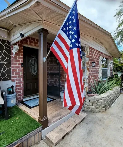 5213 11th Avenue S Gulfport FL 33707