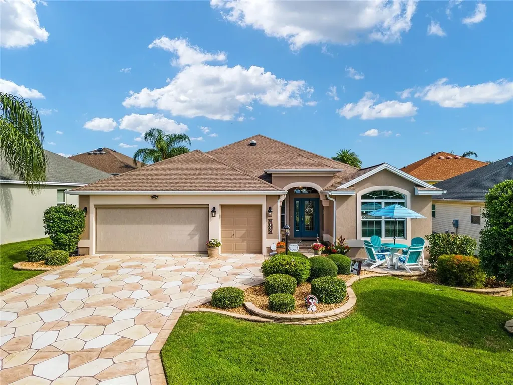3008 Twisted Oak Way The Villages FL 32163
