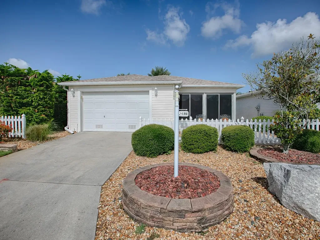 2696 Grassy Point Avenue The Villages FL 32162