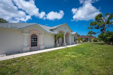 131 Broadway Terrace Englewood FL 34223