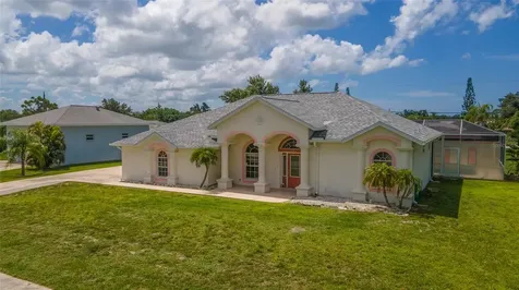 131 Broadway Terrace Englewood FL 34223