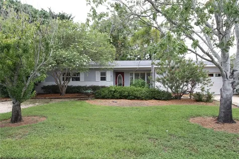 1315 Dixie Lane S St Petersburg FL 33707