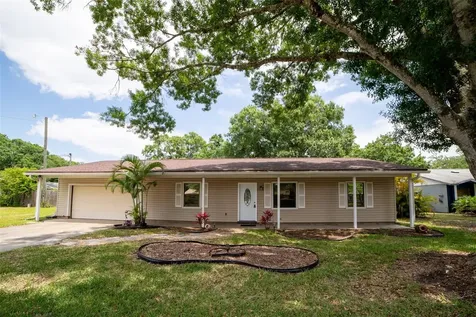 811 N Lavon Avenue Kissimmee FL 34741