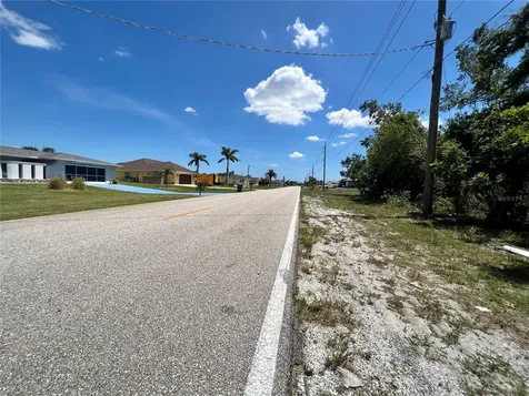 4267 Gillot Boulevard Port Charlotte FL 33981