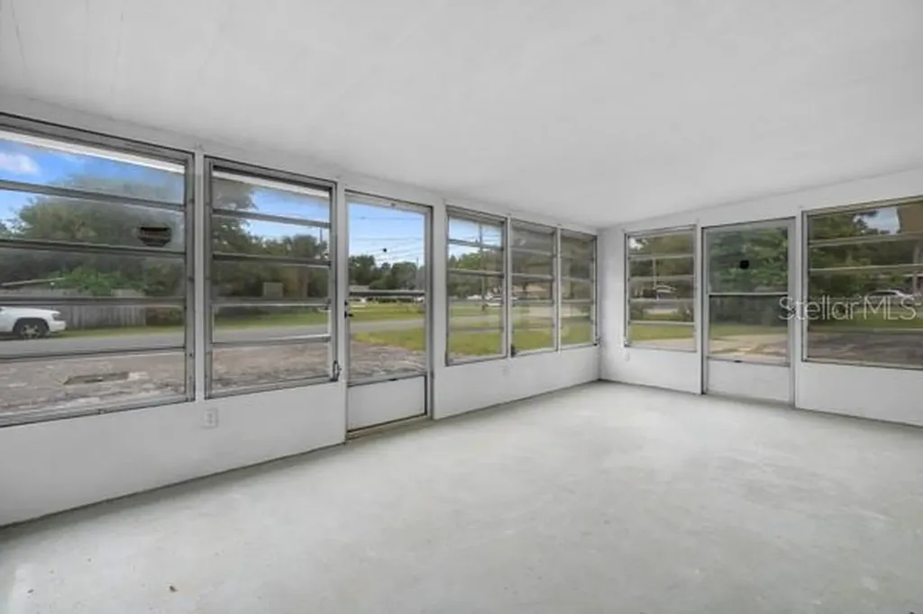 1404 E Alfred Street Tavares FL 32778