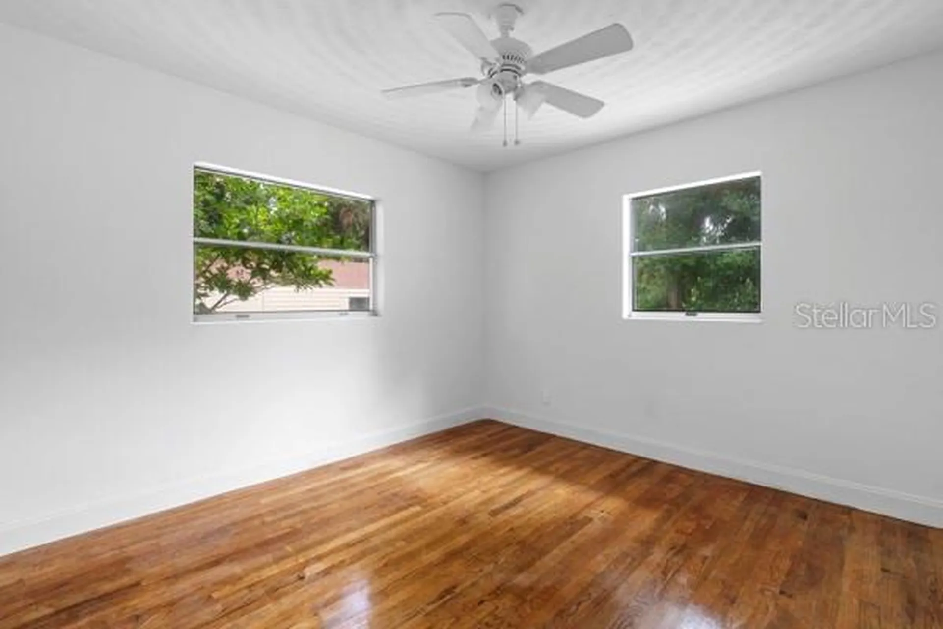 1404 E Alfred Street Tavares FL 32778