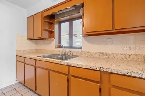 1404 E Alfred Street Tavares FL 32778