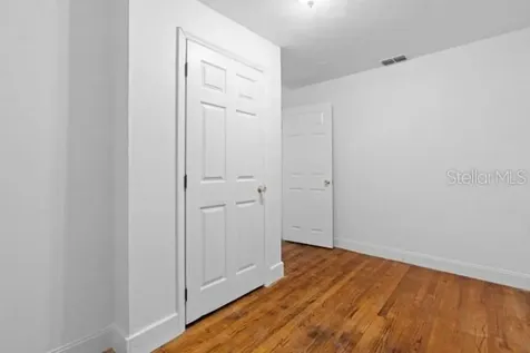 1404 E Alfred Street Tavares FL 32778