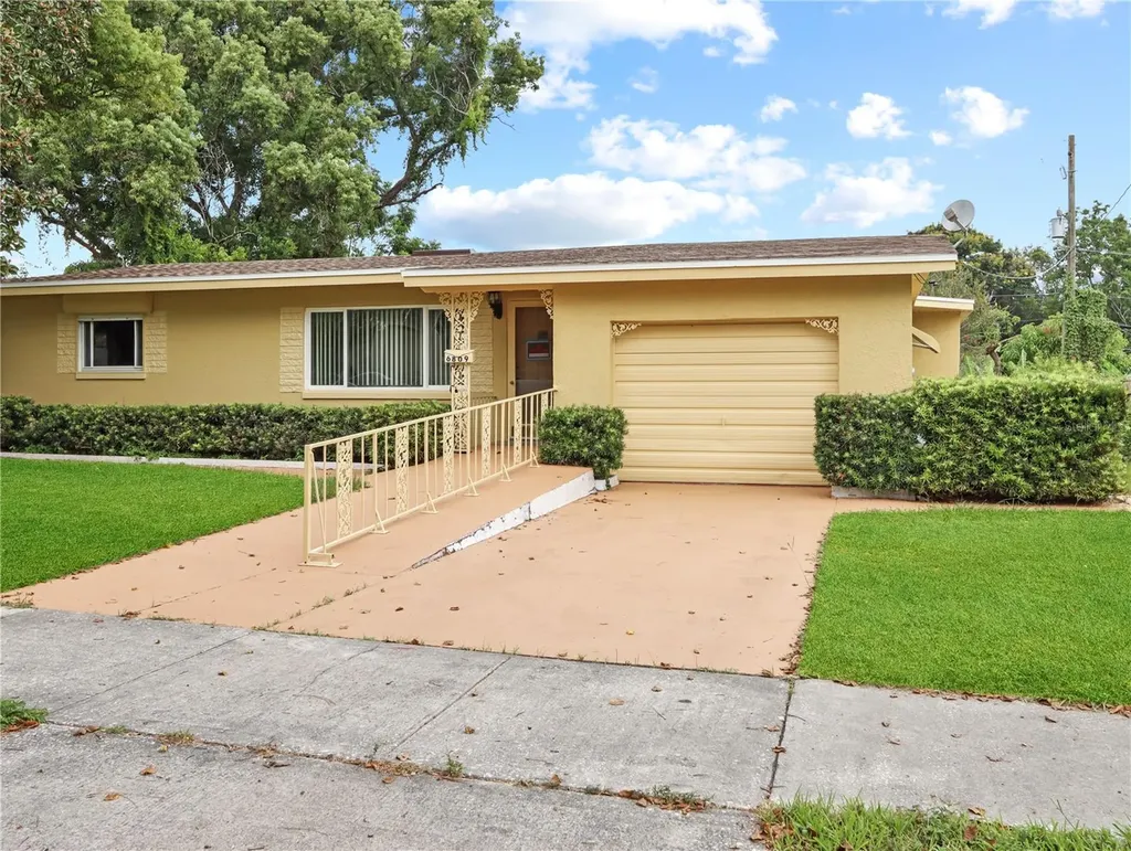 6809 Ambassador Drive Orlando FL 32818