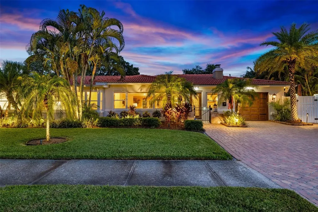 963 Snell Isle Boulevard NE St Petersburg FL 33704