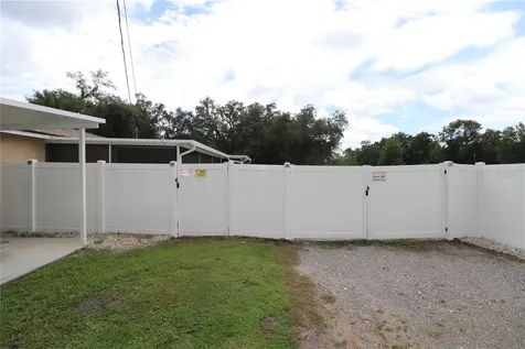 1501 E Spencer Street Plant City FL 33563