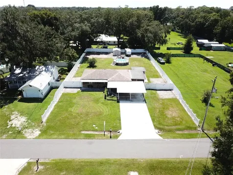 1501 E Spencer Street Plant City FL 33563
