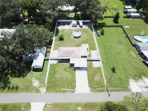 1501 E Spencer Street Plant City FL 33563