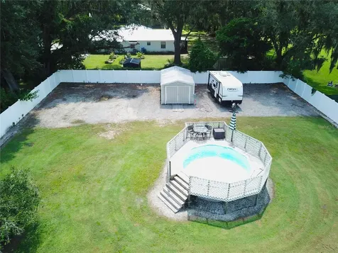 1501 E Spencer Street Plant City FL 33563