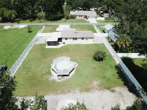 1501 E Spencer Street Plant City FL 33563