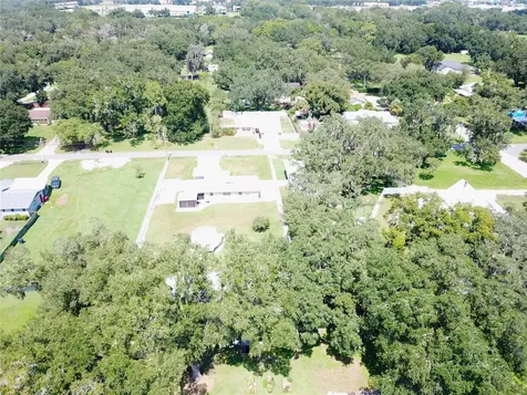 1501 E Spencer Street Plant City FL 33563