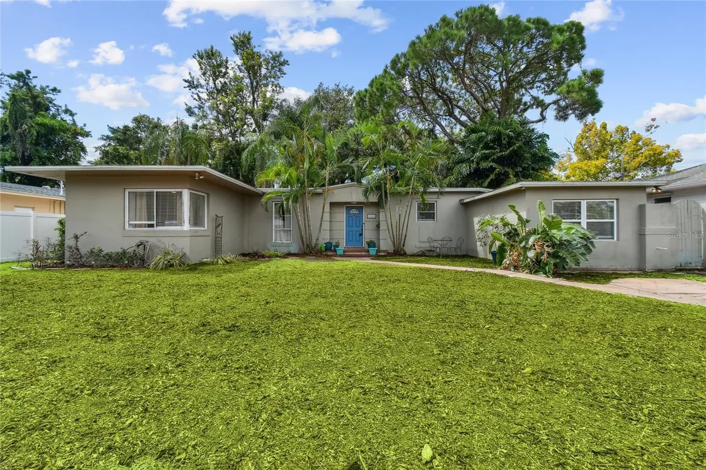 6368 7th Avenue N St Petersburg FL 33710