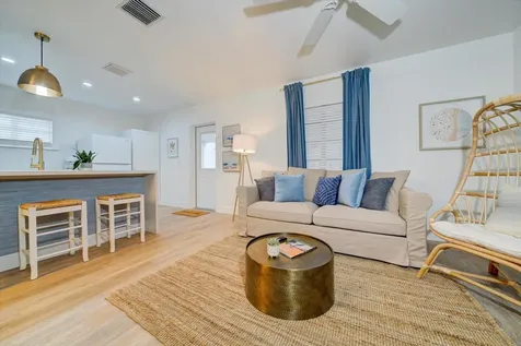 428 Highland Court Dunedin FL 34698
