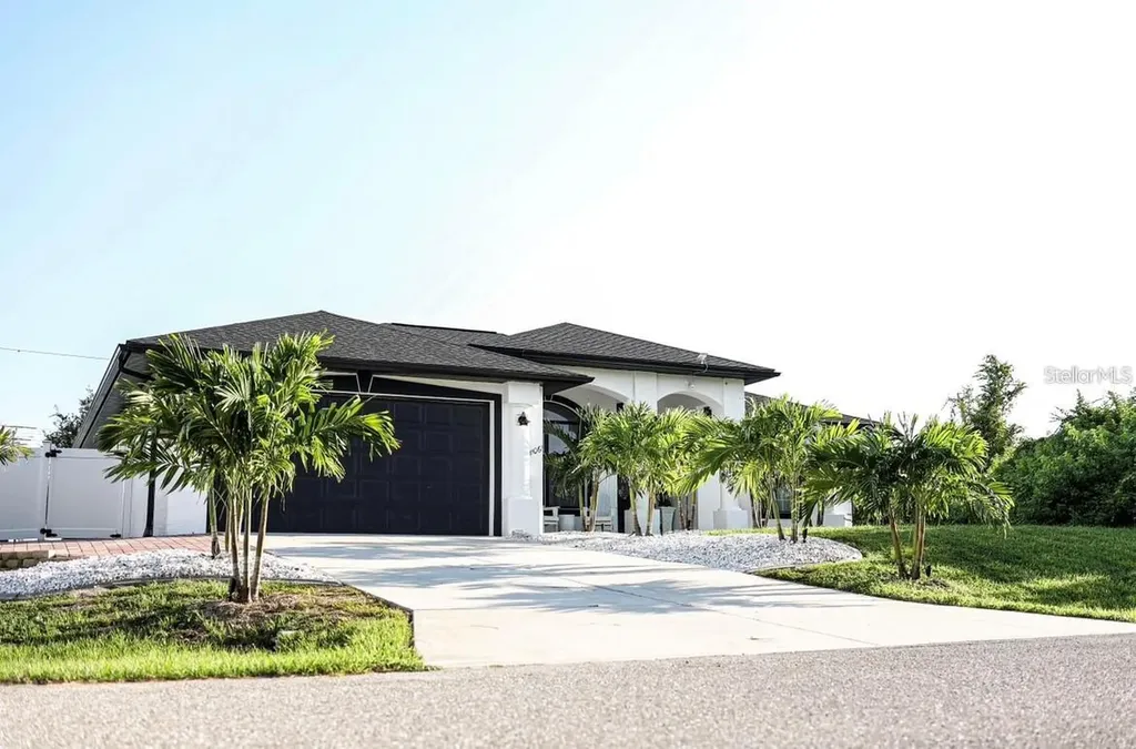 11061 Sandrift Avenue Englewood FL 34224
