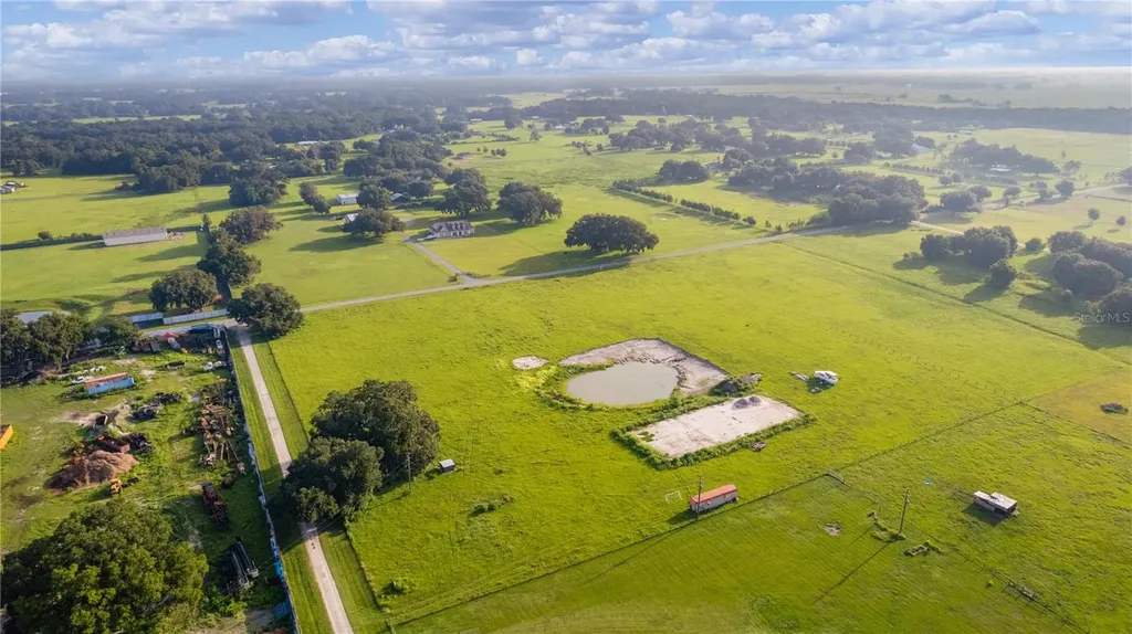 2425 Cr 546a Bushnell FL 33513