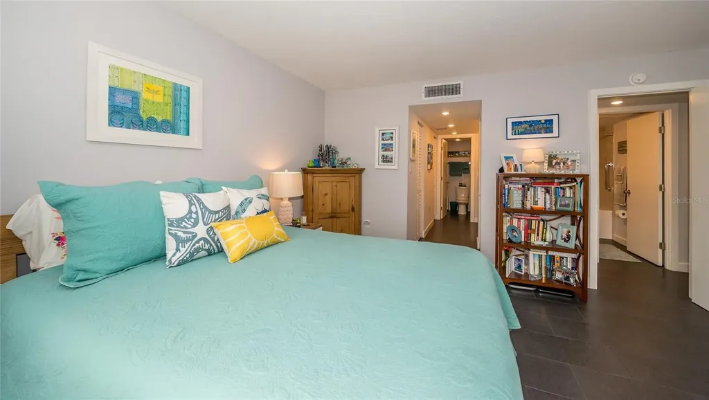 707 S Gulfstream Avenue Sarasota FL 34236