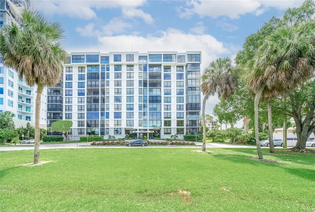 707 S Gulfstream Avenue Sarasota FL 34236