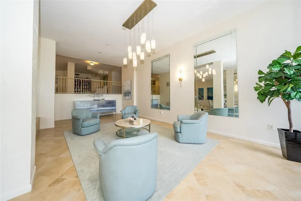 707 S Gulfstream Avenue Sarasota FL 34236