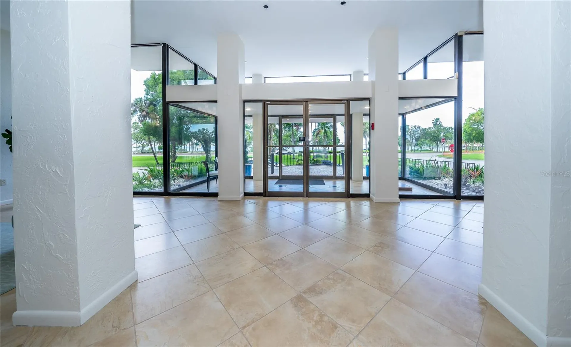 707 S Gulfstream Avenue Sarasota FL 34236