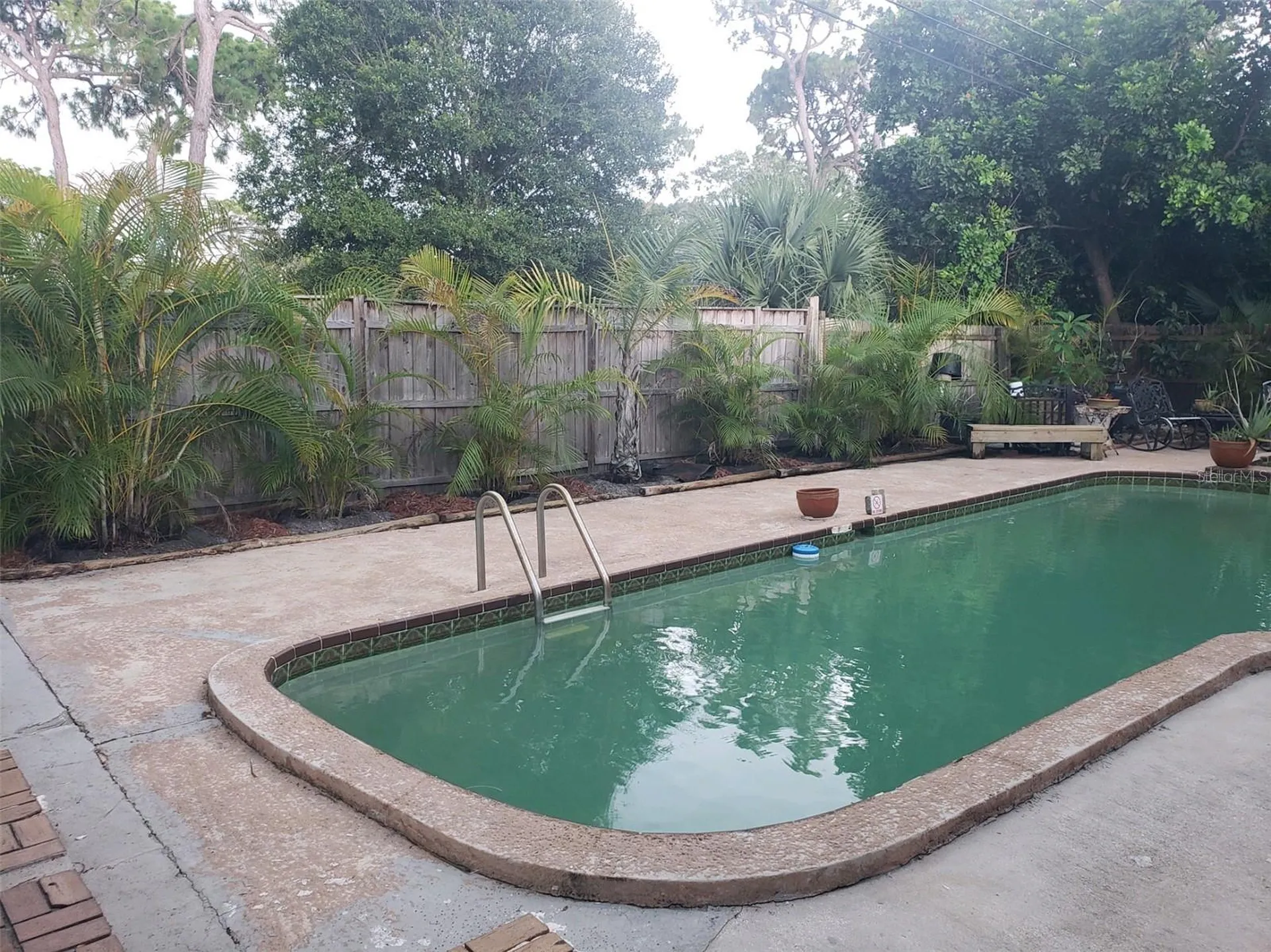 8665 Mockingbird Lane Seminole FL 33777