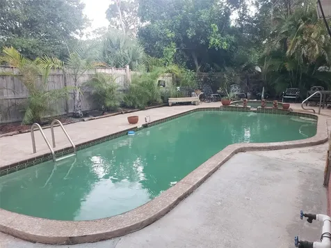 8665 Mockingbird Lane Seminole FL 33777