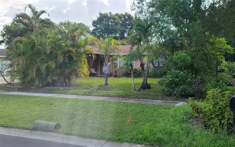 8665 Mockingbird Lane Seminole FL 33777