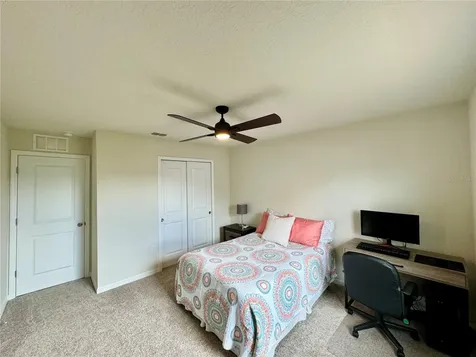 5261 Neil Drive St Petersburg FL 33714