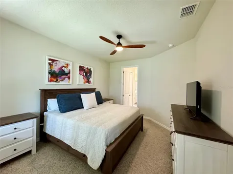 5261 Neil Drive St Petersburg FL 33714