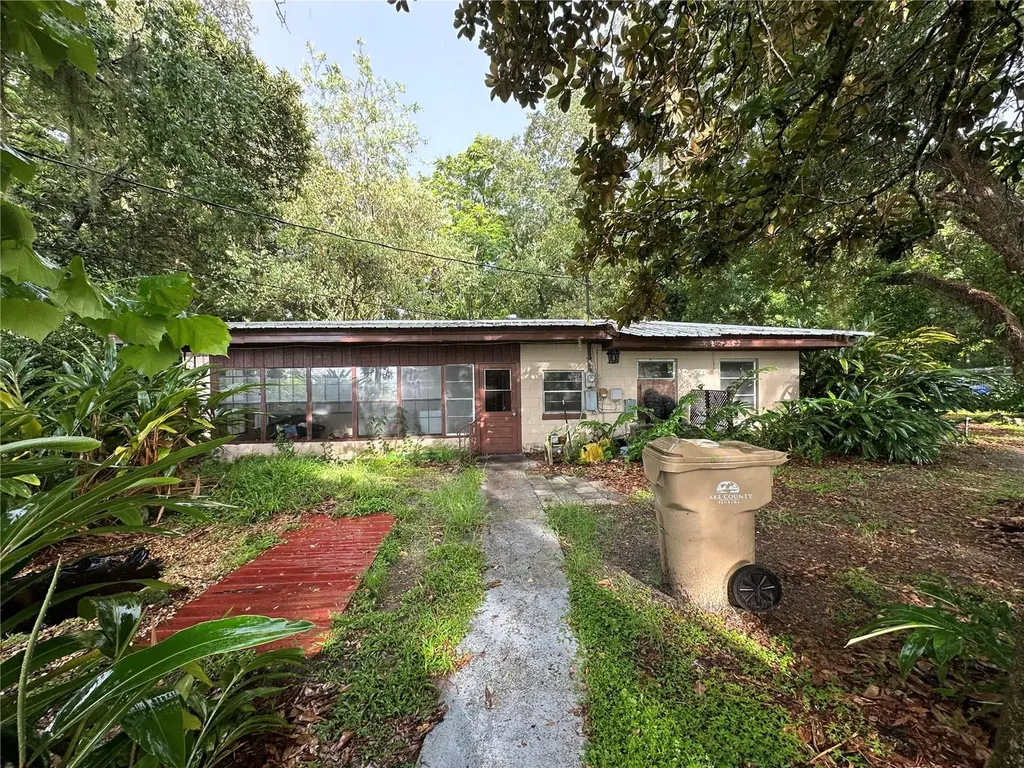 1302 Lewis Road Leesburg FL 34748