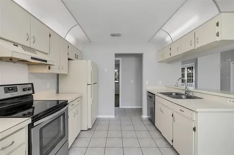 20713 Melville Street Orlando FL 32833
