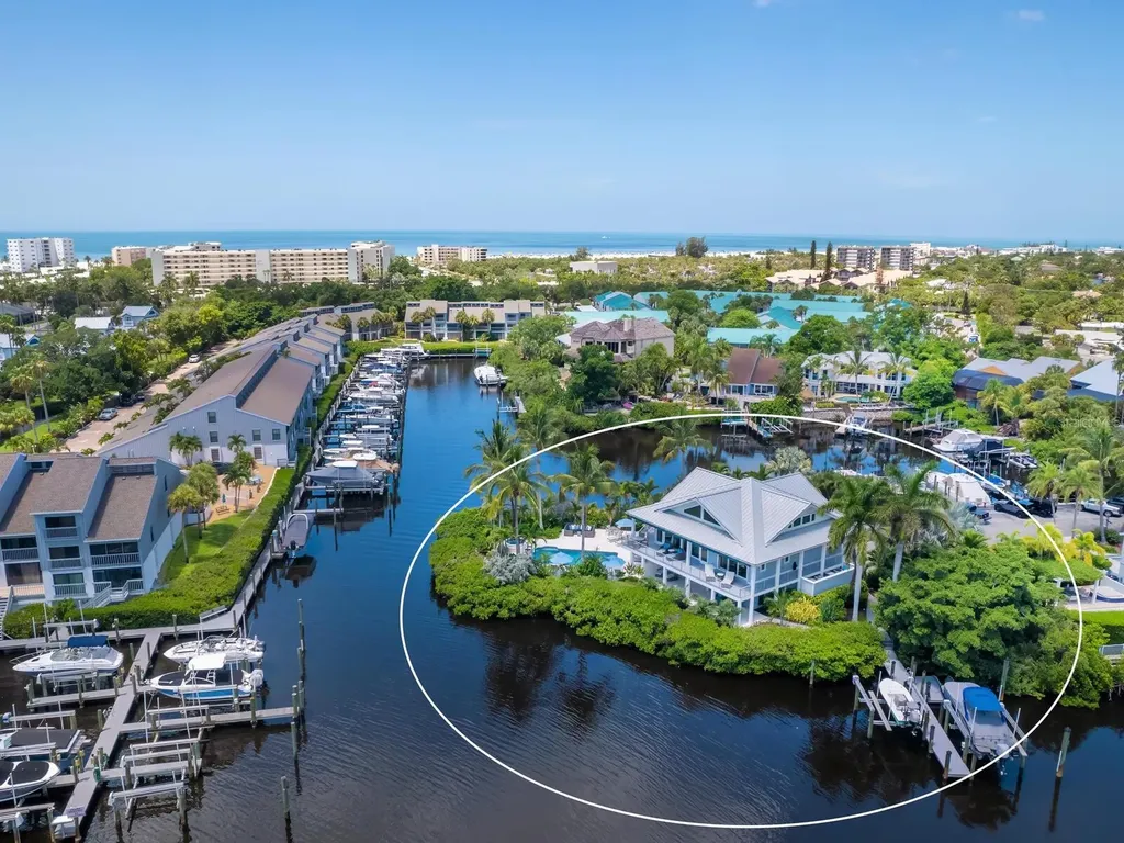 5727 Riegels Point Road Sarasota FL 34242