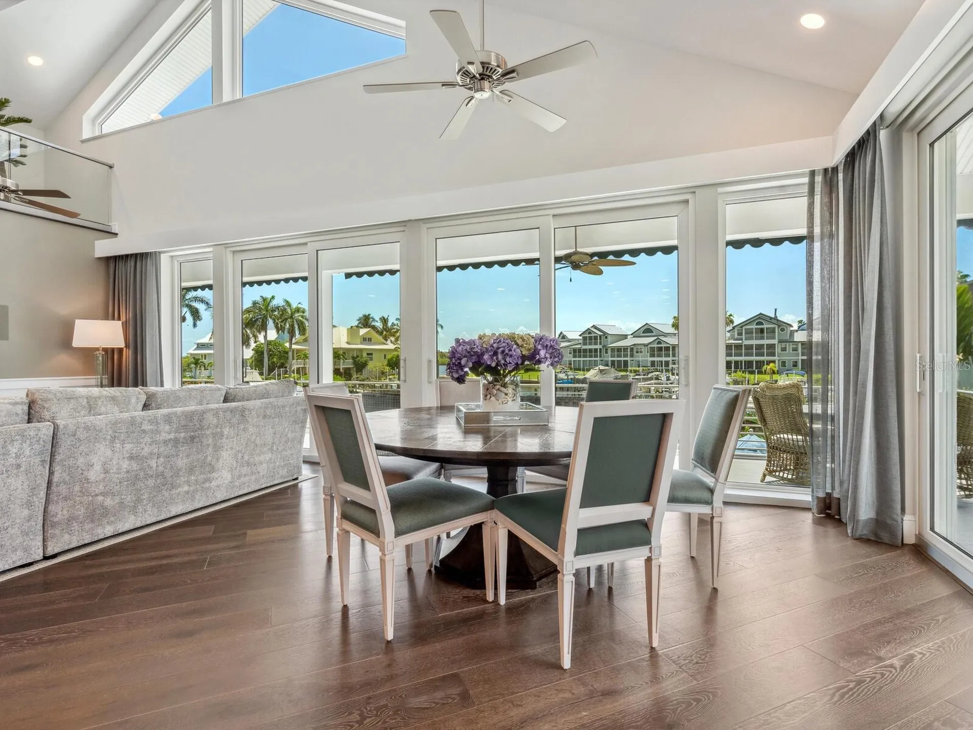 5727 Riegels Point Road Sarasota FL 34242