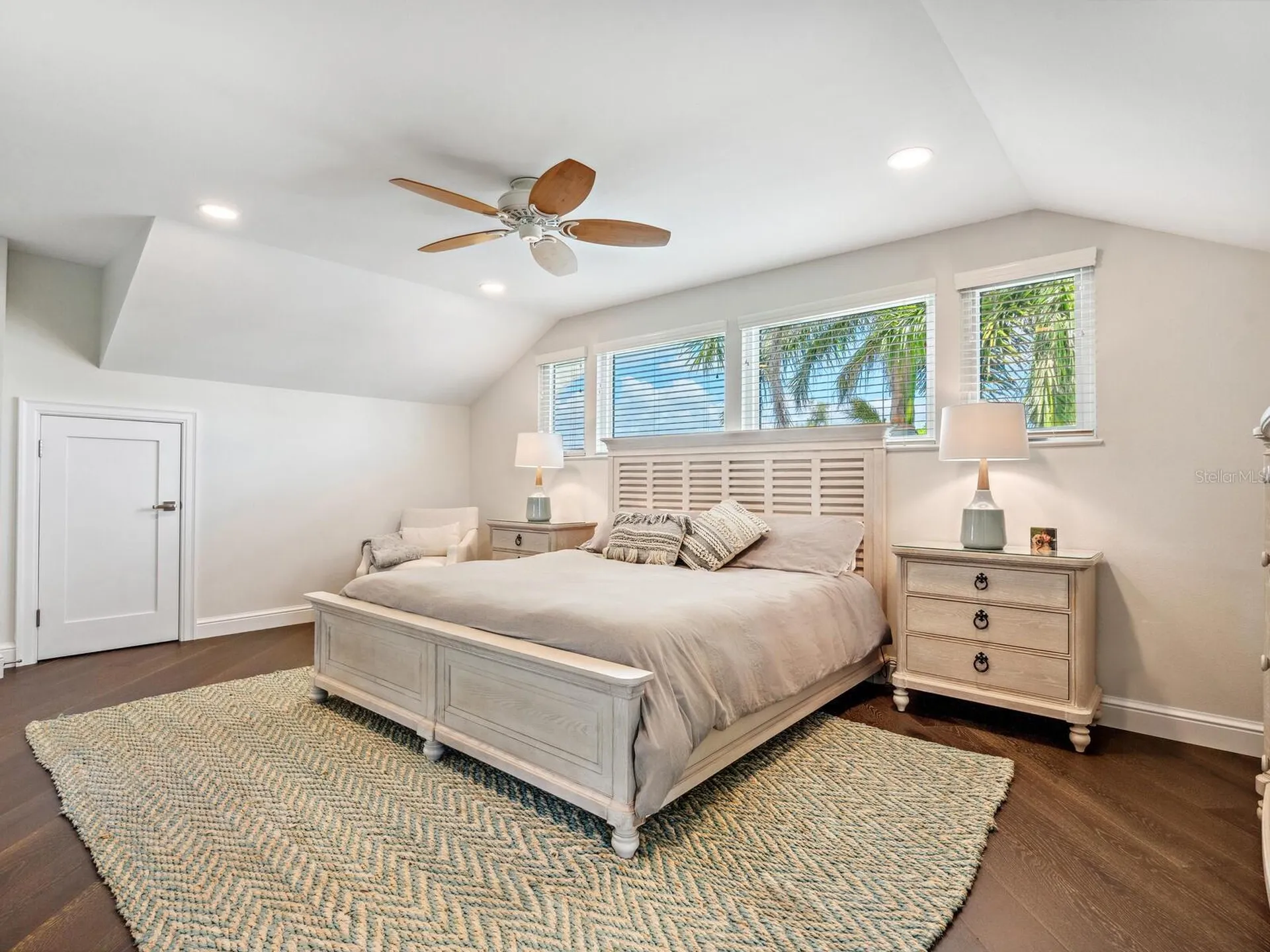 5727 Riegels Point Road Sarasota FL 34242