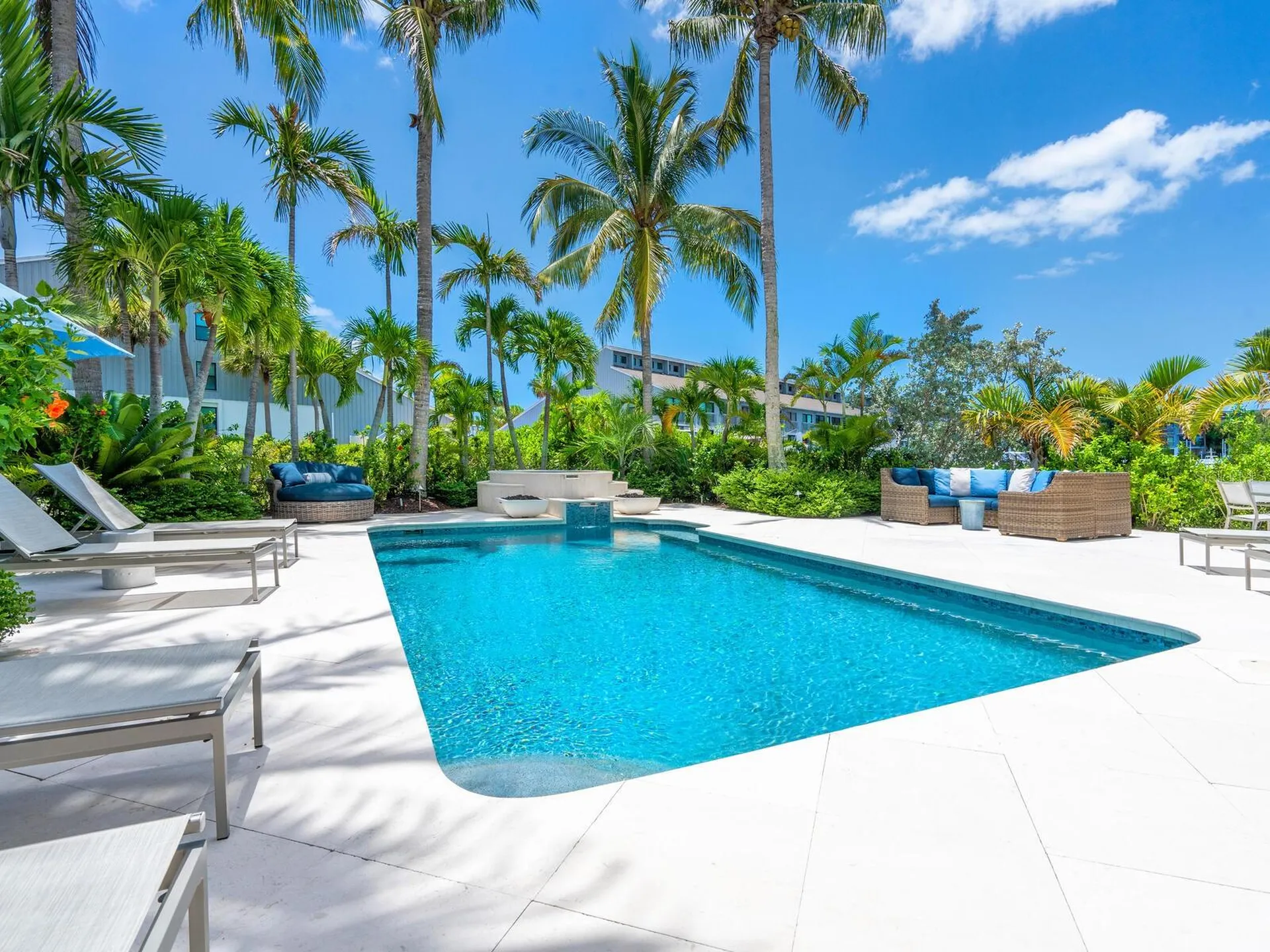 5727 Riegels Point Road Sarasota FL 34242