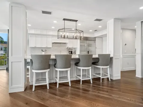 5727 Riegels Point Road Sarasota FL 34242