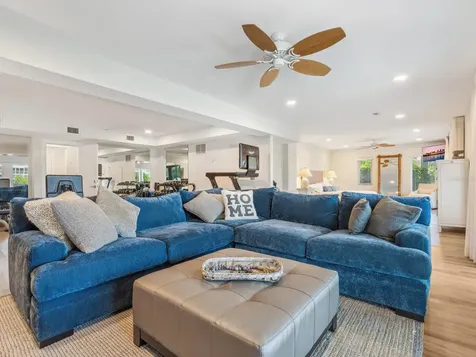 5727 Riegels Point Road Sarasota FL 34242