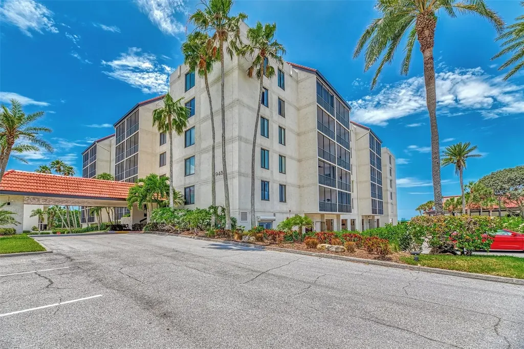 1945 Gulf Of Mexico Drive Longboat Key FL 34228