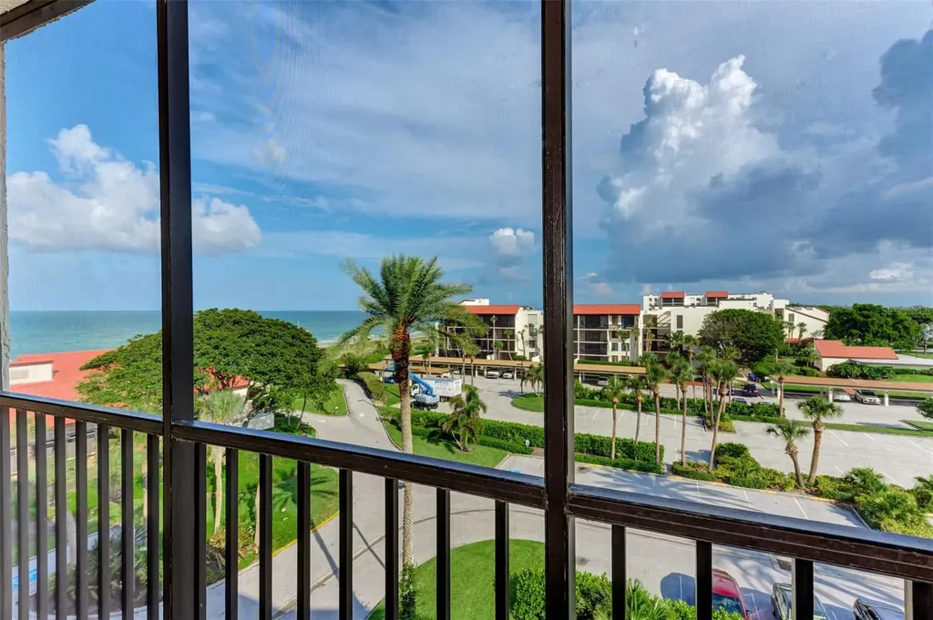 1945 Gulf Of Mexico Drive Longboat Key FL 34228