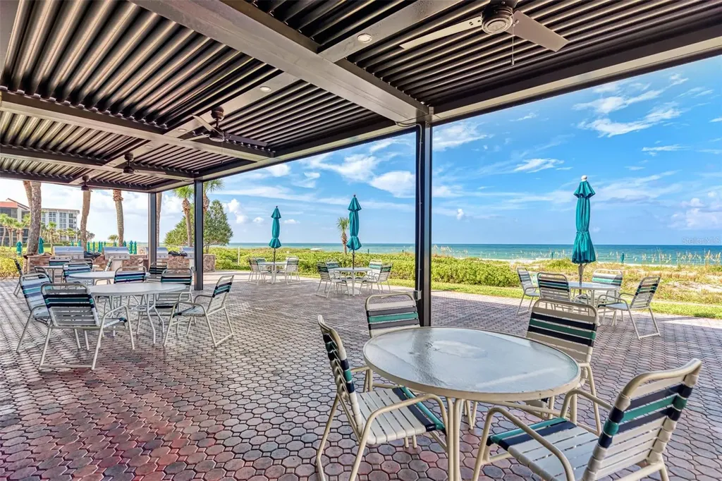 1945 Gulf Of Mexico Drive Longboat Key FL 34228