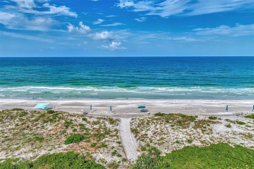 1945 Gulf Of Mexico Drive Longboat Key FL 34228